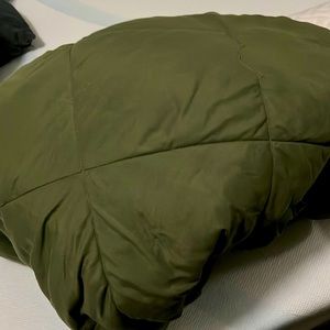 Big quilted forest green comforter